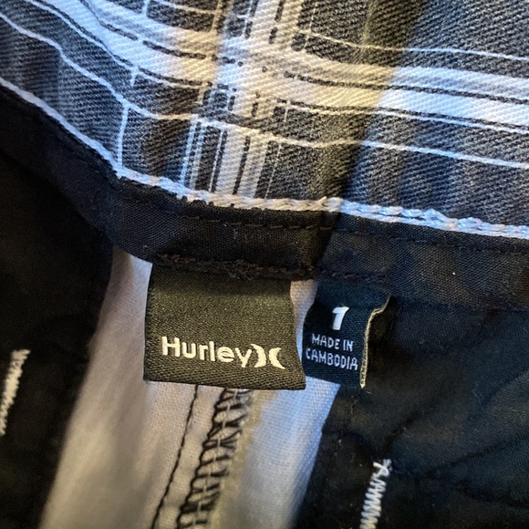 Hurley shorts size 1 Black and white checkerboard print jeans - Picture 4 of 4